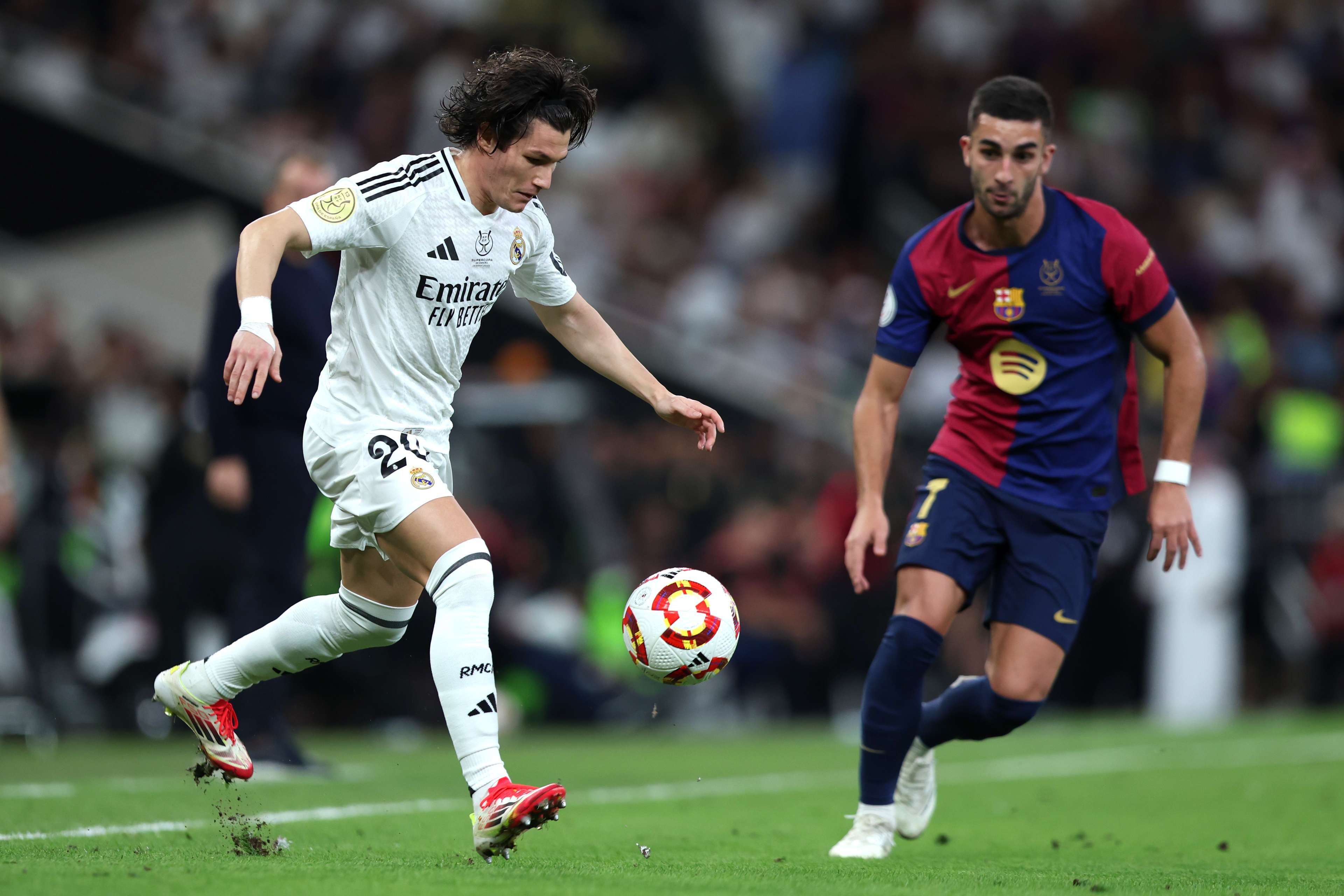 球员必须具 球员必须具